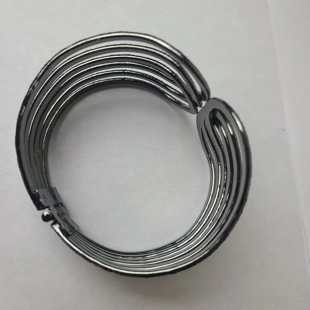 Antiqued Silver/Pewter-Tone Hammered Metal Wire Cuff Bracelet Fashion OSFM - Picture 3 of 9